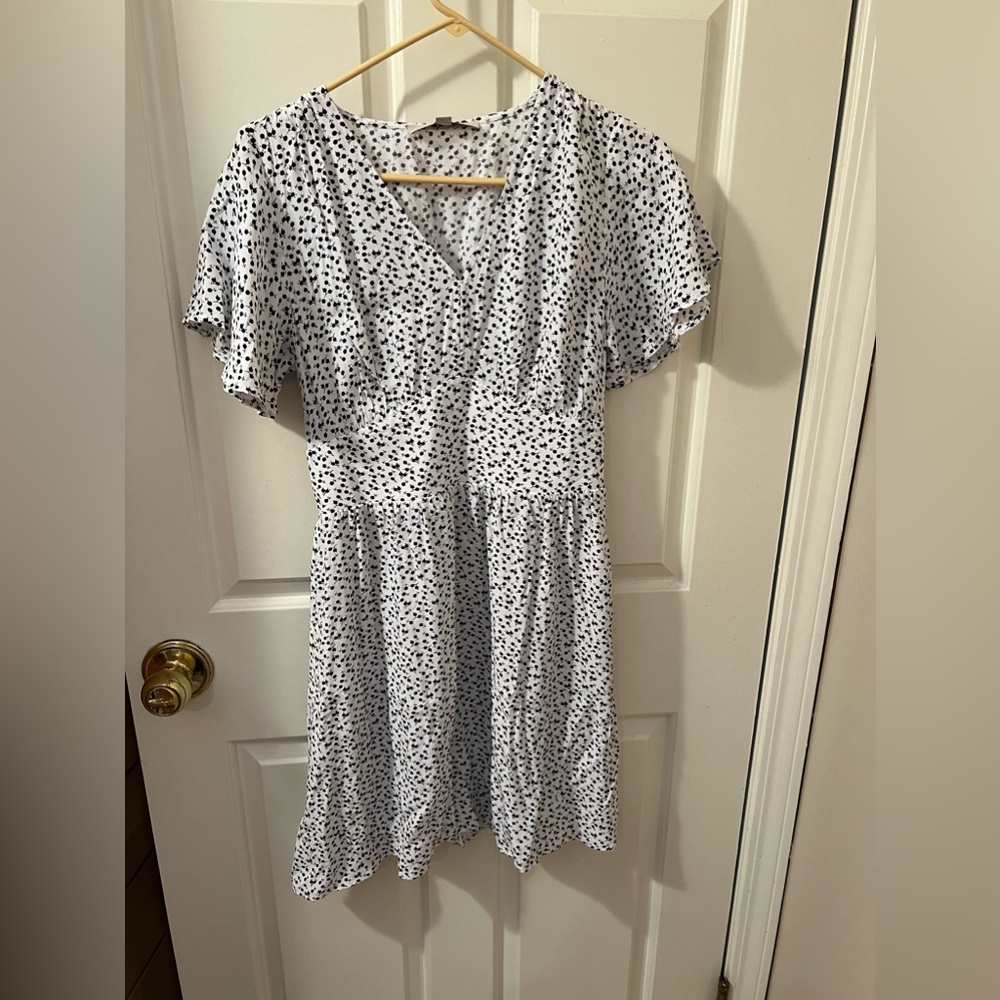 Loft Floral Flutter VNeck Dress NWT Size 4